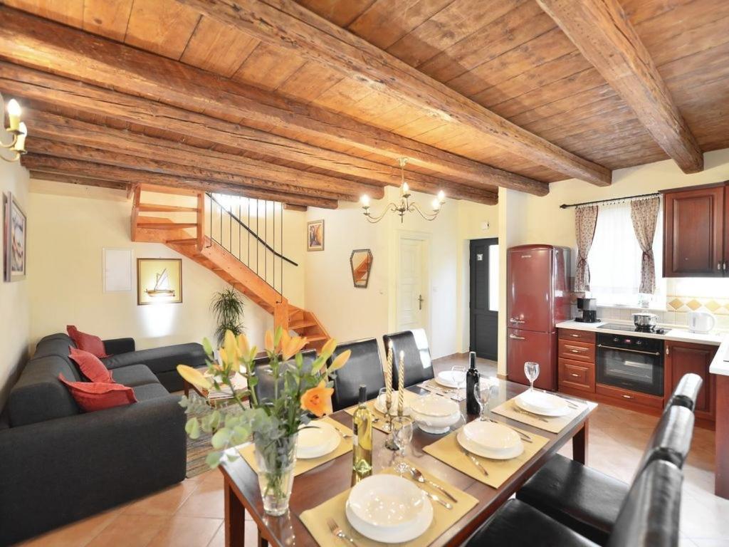Villa Omiš Eksteriør bilde