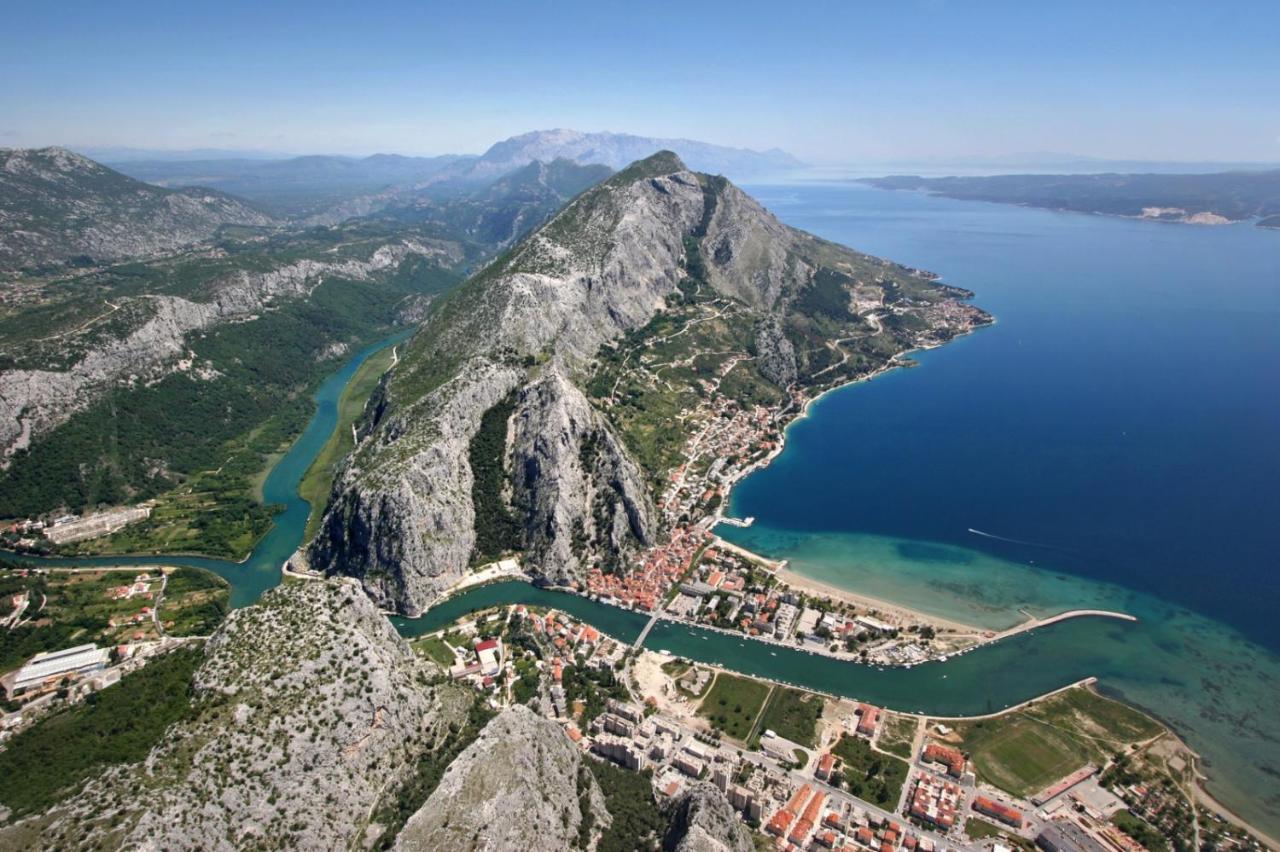 Villa Omiš Eksteriør bilde